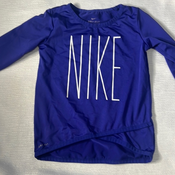 4/$15 Nike Dri-Fit blue Long-Sleeve Shirt, size  18m kids - Picture 1 of 5